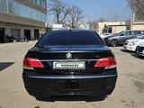 BMW 740 2005 года за 4 500 000 тг. в Алматы – фото 4