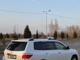 Toyota Highlander 2011 года за 11 000 000 тг. в Тараз – фото 2