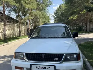 Mitsubishi Montero Sport