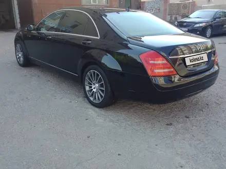 Mercedes-Benz S 350 2006 года за 6 000 000 тг. в Астана – фото 2