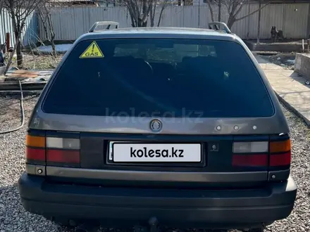 Volkswagen Passat 1989 года за 1 800 000 тг. в Алматы – фото 4