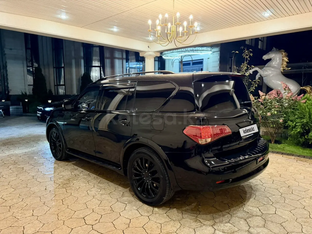 Инфинити QX80, 2015