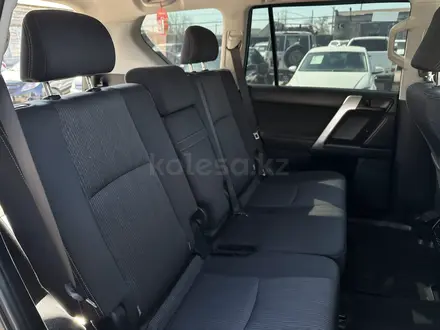 Toyota Land Cruiser Prado 2018 года за 21 480 000 тг. в Актобе – фото 21