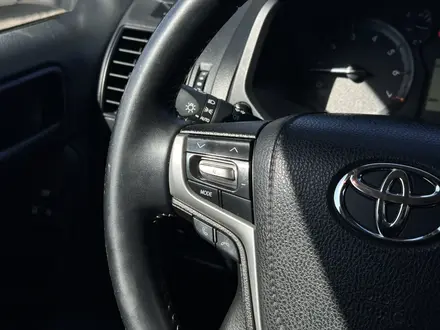 Toyota Land Cruiser Prado 2018 года за 21 480 000 тг. в Актобе – фото 8