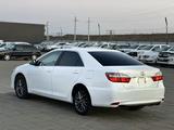 Toyota Camry 2015 года за 9 900 000 тг. в Атырау – фото 4