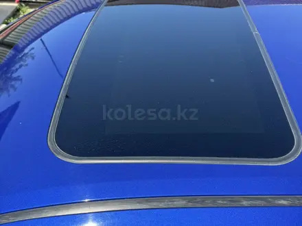 Toyota Camry 2015 года за 6 200 000 тг. в Атырау – фото 12