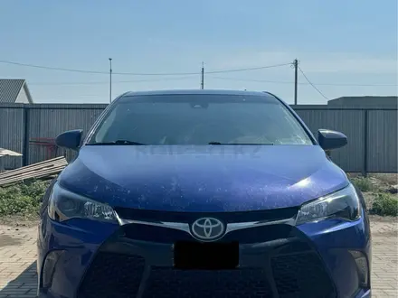 Toyota Camry 2015 года за 6 200 000 тг. в Атырау – фото 3