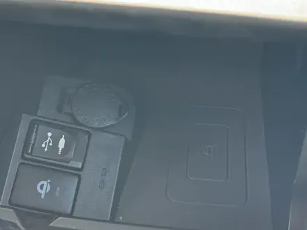 Toyota Camry 2015 года за 6 200 000 тг. в Атырау – фото 9