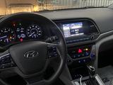Hyundai Elantra 2018 года за 4 900 000 тг. в Алматы – фото 3