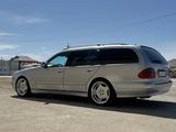 Mercedes-Benz E 320 2001 годаүшін3 700 000 тг. в Жанаозен – фото 5