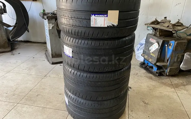 265-35-20 перед и зад 295-30-20 Michelin Pilot Sport Сup 2 за 262 500 тг. в Алматы