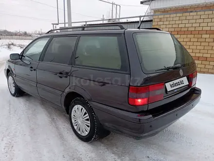 Volkswagen Passat 1995 года за 2 300 000 тг. в Астана