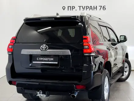 Toyota Land Cruiser Prado 2018 года за 23 200 000 тг. в Астана – фото 19