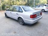Volkswagen Passat 1994 года за 980 000 тг. в Актобе – фото 2