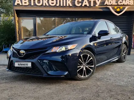 Toyota Camry 2019 года за 12 800 000 тг. в Уральск