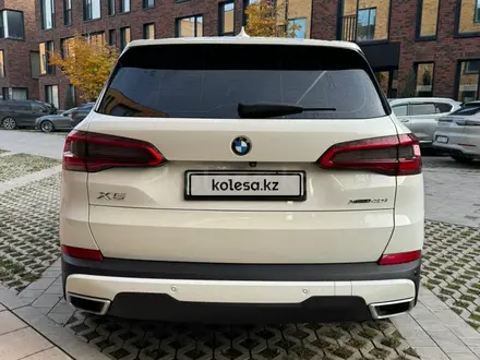 BMW X5 2019 года за 31 500 000 тг. в Алматы – фото 2