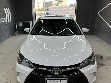 Toyota Camry 2015 года за 7 500 000 тг. в Жанаозен