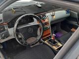 Mercedes-Benz E 200 1997 года за 2 300 000 тг. в Караганда – фото 3