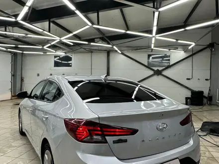 Hyundai Elantra 2019 года за 5 000 000 тг. в Уральск – фото 7