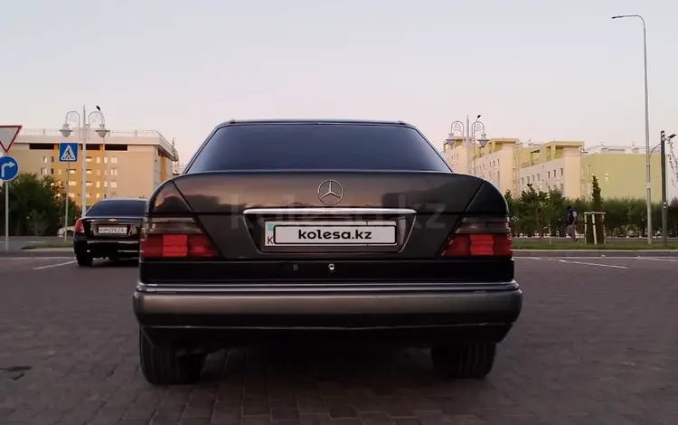 Mercedes-Benz E 320 1993 годаfor2 000 000 тг. в Туркестан