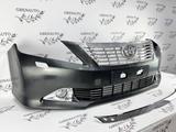 Передний бампер на Toyota Camry за 45 000 тг. в Алматы – фото 3
