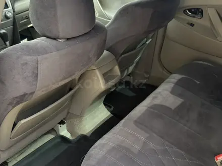 Toyota Camry 2011 года за 4 000 000 тг. в Атырау – фото 12