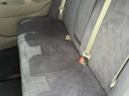 Toyota Camry 2011 года за 4 000 000 тг. в Атырау – фото 13