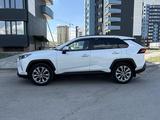 Toyota RAV4 2020 года за 14 800 000 тг. в Усть-Каменогорск – фото 4