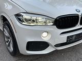 BMW X5 2017 года за 22 800 000 тг. в Алматы – фото 5