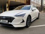 Hyundai Sonata 2023 годаfor11 000 000 тг. в Алматы – фото 3