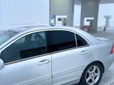 Mercedes-Benz C 240 2002 годаүшін3 400 000 тг. в Актобе – фото 2