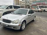 Mercedes-Benz C 240 2002 годаүшін3 400 000 тг. в Актобе – фото 5