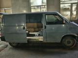 Volkswagen Transporter 2001 годаүшін2 500 000 тг. в Астана – фото 3