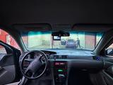 Toyota Camry 1998 года за 2 500 000 тг. в Алматы – фото 5
