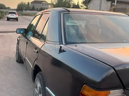 Mercedes-Benz E 230 1991 года за 1 000 000 тг. в Караганда – фото 7