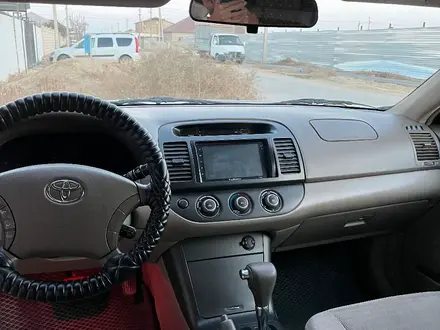 Toyota Camry 2005 года за 6 000 000 тг. в Актау – фото 13