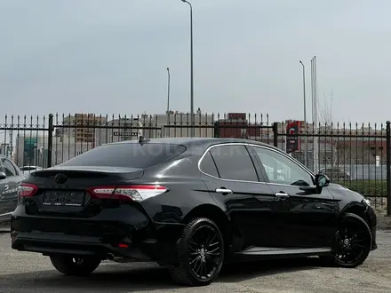 Toyota Camry 2020 года за 12 200 000 тг. в Астана – фото 5