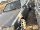 Mercedes-Benz E 260 1990 годаfor850 000 тг. в Павлодар – фото 2