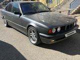 BMW 530 1993 года за 2 600 000 тг. в Атырау – фото 4