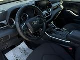 Toyota Highlander 2020 года за 14 000 000 тг. в Атырау – фото 3