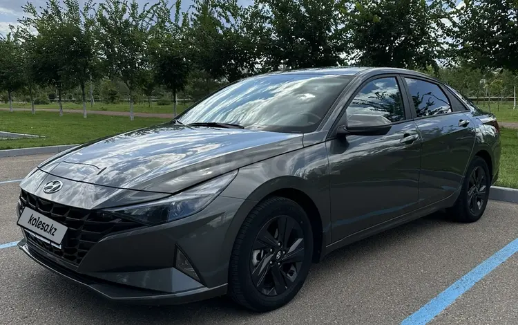 Hyundai Elantra 2022 года за 9 300 000 тг. в Астана