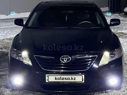 Toyota Camry 2007 года за 6 500 000 тг. в Актобе