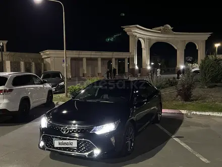 Toyota Camry 2016 года за 10 550 000 тг. в Атырау