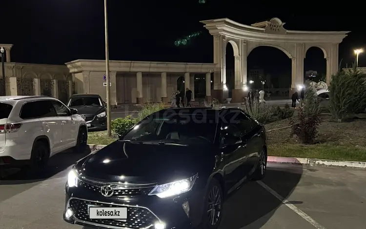 Toyota Camry 2016 года за 10 550 000 тг. в Атырау