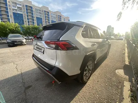 Toyota RAV4 2025 года за 22 000 000 тг. в Астана – фото 16