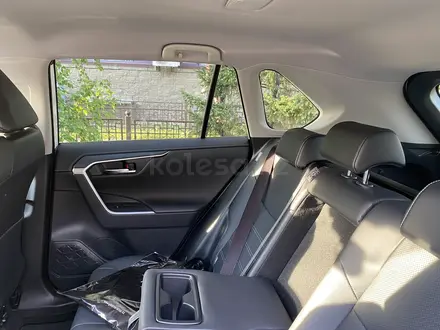 Toyota RAV4 2025 года за 22 000 000 тг. в Астана – фото 5