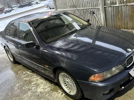 BMW 523 1998 года за 2 200 000 тг. в Тараз – фото 2