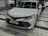 Toyota Camry 2018 года за 13 500 000 тг. в Астана