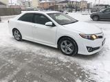 Toyota Camry 2012 года за 7 100 000 тг. в Атырау