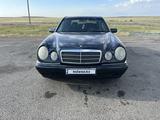 Mercedes-Benz E 200 1997 года за 2 200 000 тг. в Экибастуз – фото 2